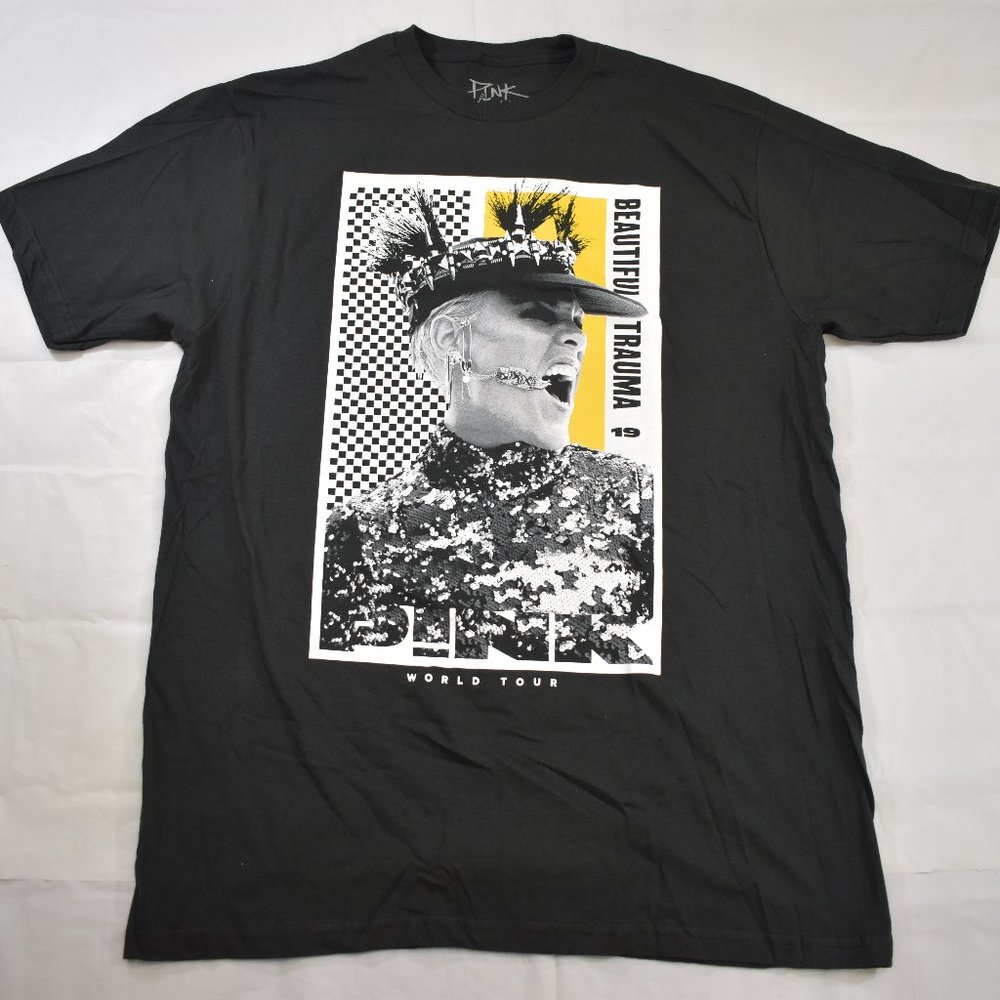 Pink Beautiful Trauma World Tour T Shirt Women's Size XL Black Short Sleeve NEW